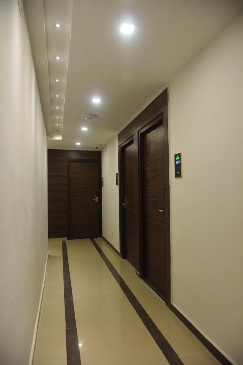 Hotel Pine Tree Signature Chennai Exterior foto